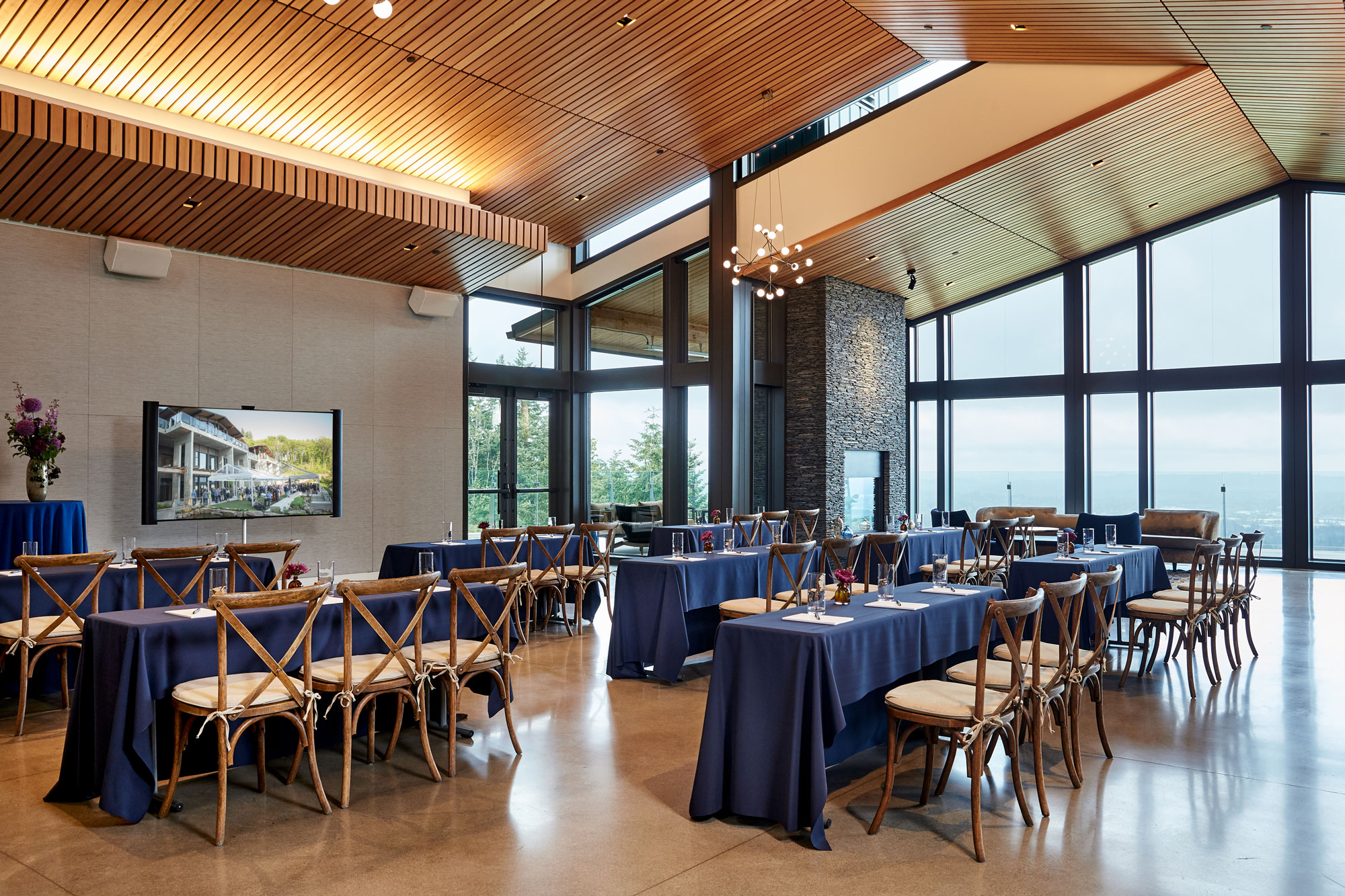Skyline Event Space